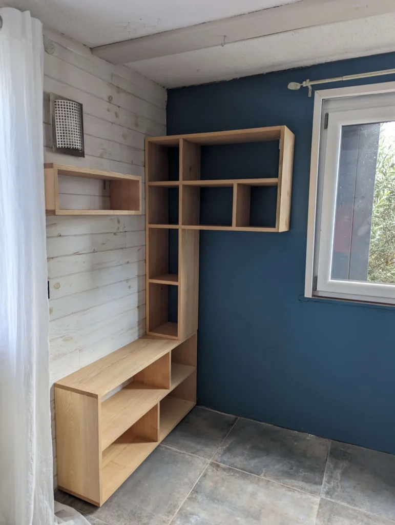 Meuble de rangement pour le salon visuel vide